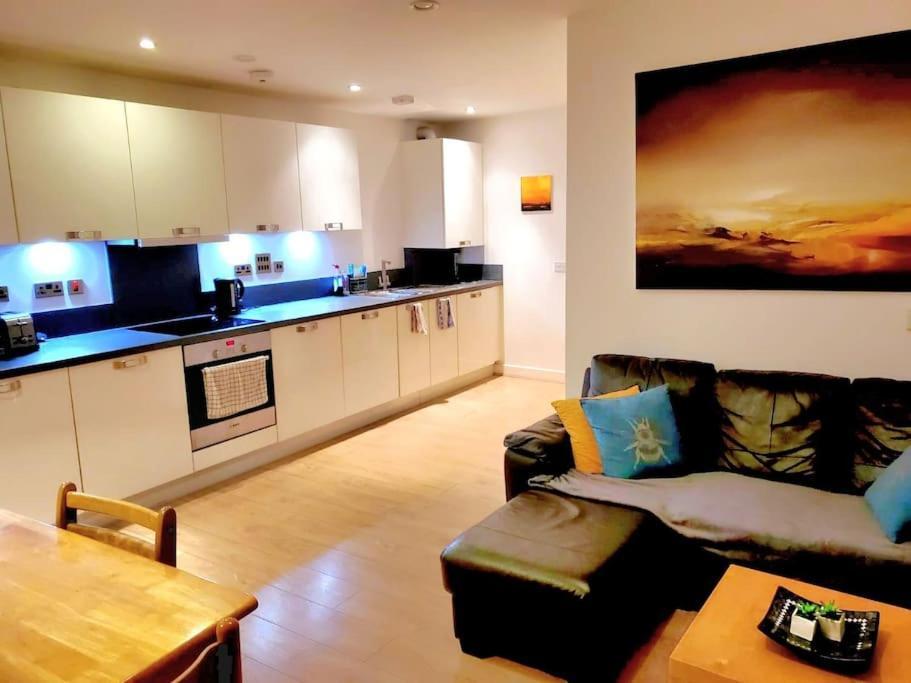 Battersea Power Station Suite London Exterior photo